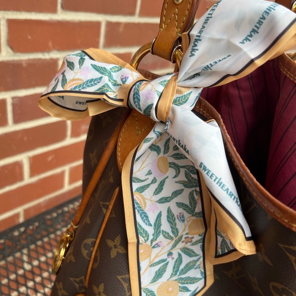 Floral Scarf Accent Twilly. Hair scarf - Picture 1 of 4